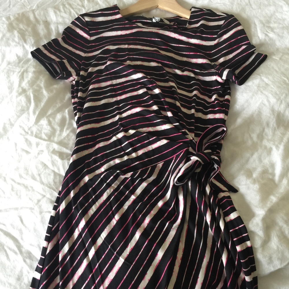 Diane von Furstenberg Size 8 "Brie" Dress